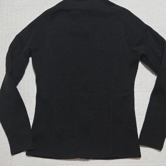 Patagonia Women's Black Full-Zip Fleece Jacket - Picture 8 of 9